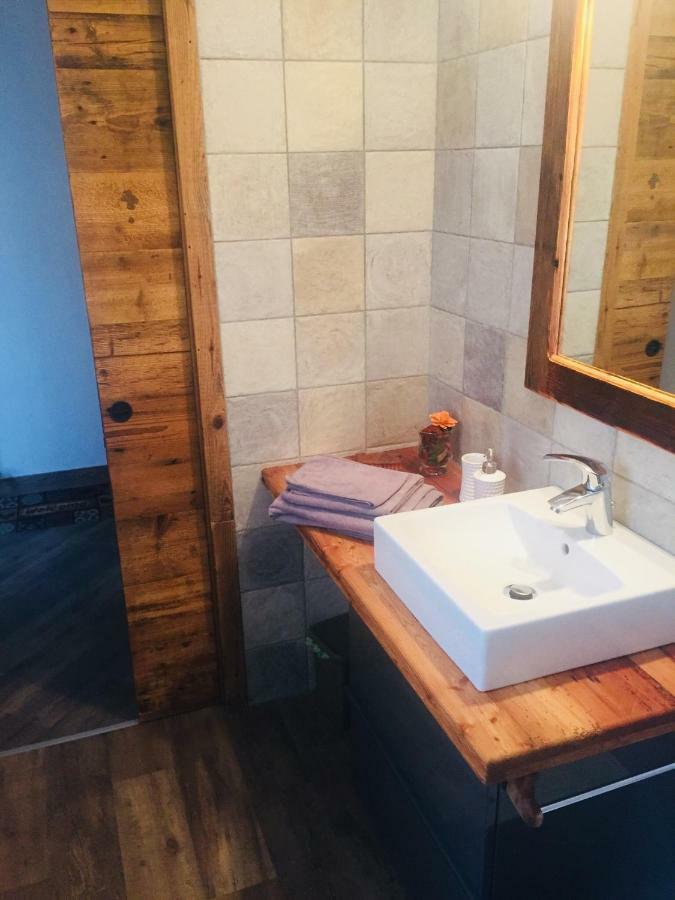 Maison D'Antan Alloggio Ad Uso Turistico Vda Charvensod N 0022 أَويستا المظهر الخارجي الصورة